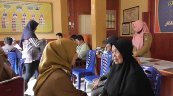 Camat Bangko Realisasikan BLT Kepada Masyarakat 